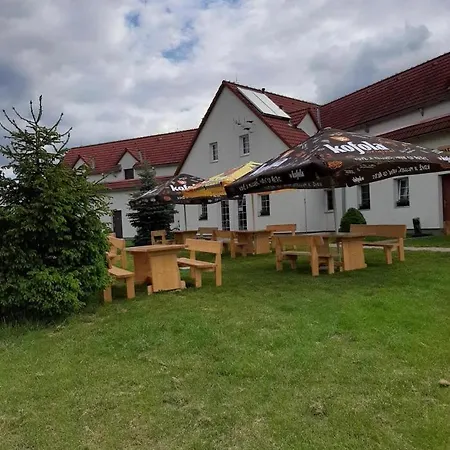 Rezort Alesuv Dvur