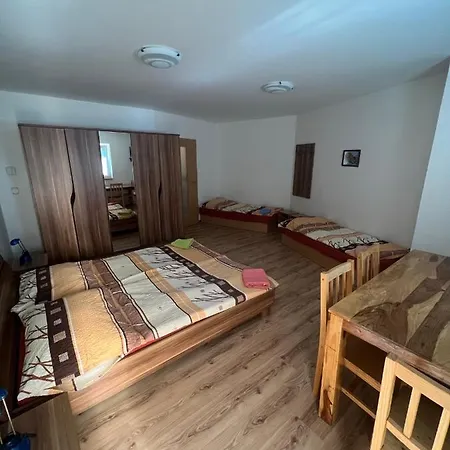 Alesuv Dvur Rezort