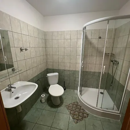 Alesuv Dvur Rezort